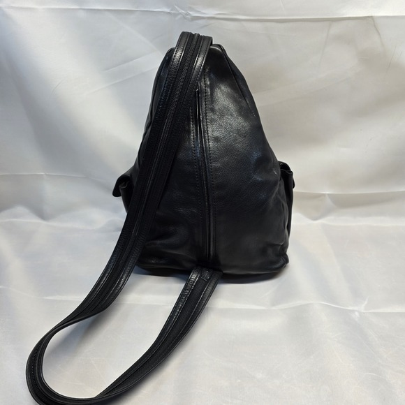 Boulder Ridge Black Leather Convertible Backpack/crossbody‎ - Picture 7 of 12